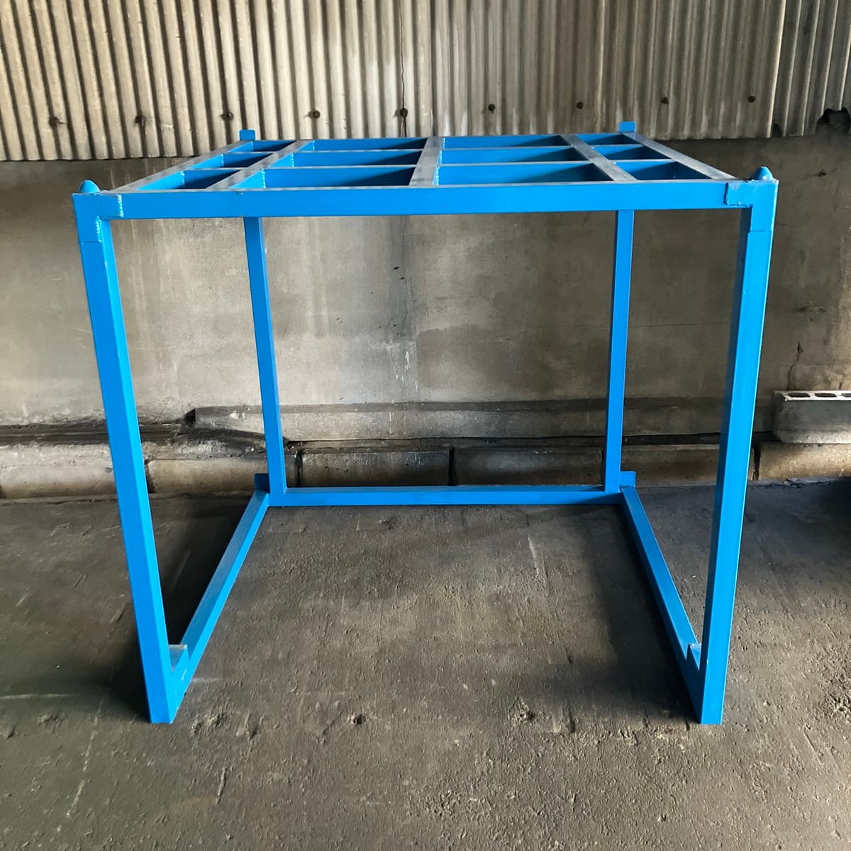 中古 逆ネスティングラック